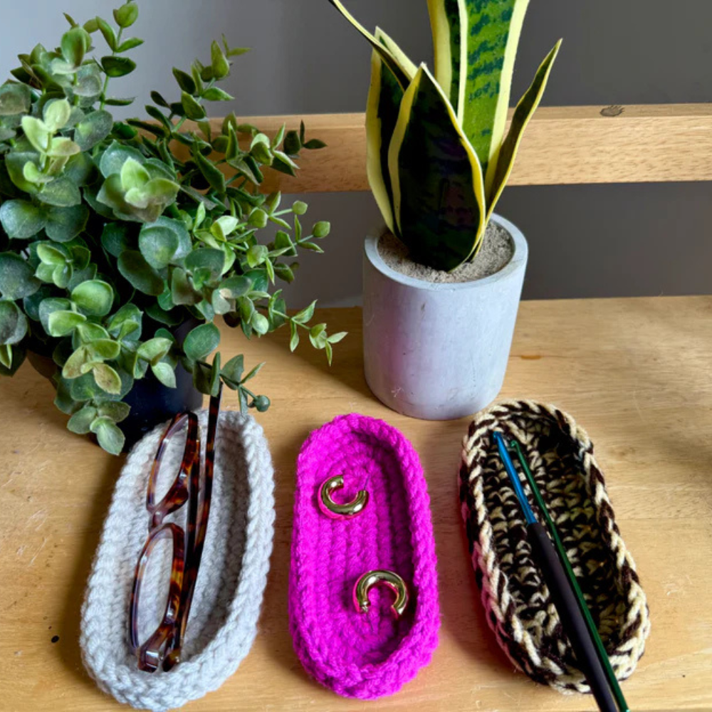 The Minimalist Glasses Tray Crochet Pattern (Beginner)
