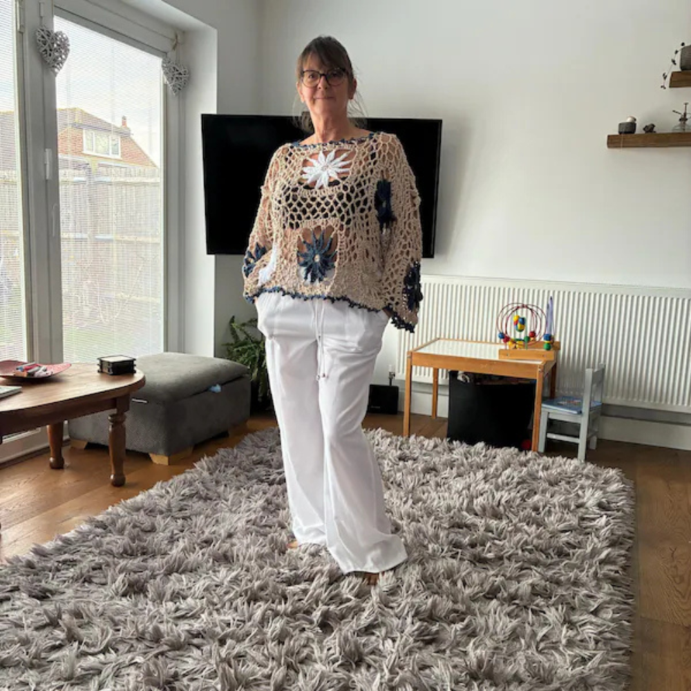 Dahlia Flowers Crochet Top Pattern (With Videos)
