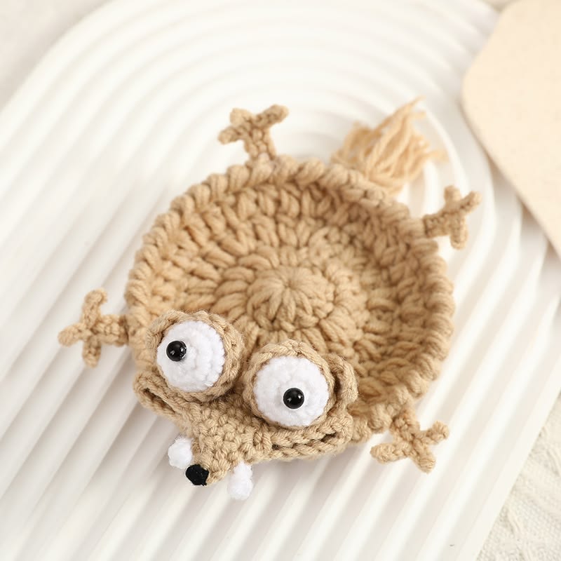 Squirrel & Acorn Coaster Crochet Pattern (With Video)