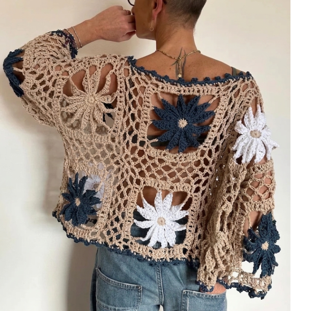 Dahlia Flowers Crochet Top Pattern (With Videos)
